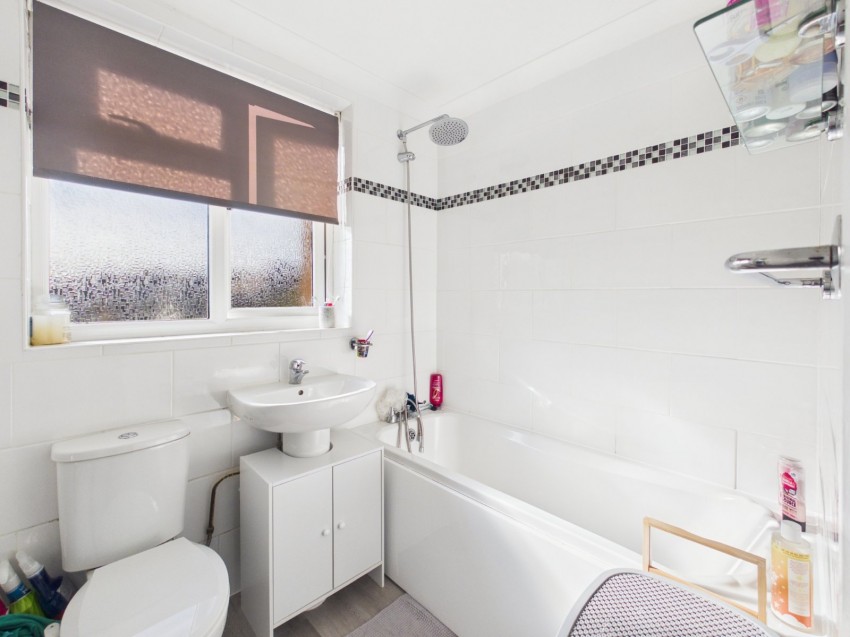 Images for Ashford, Surrey EAID:2640919782 BID:ASH