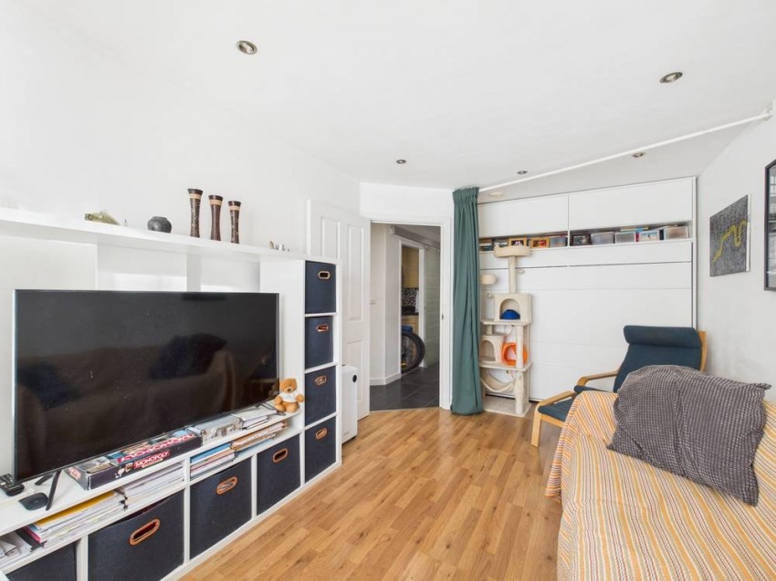 Images for Stanwell, Staines-upon-Thames, Surrey EAID:2640919782 BID:ASH