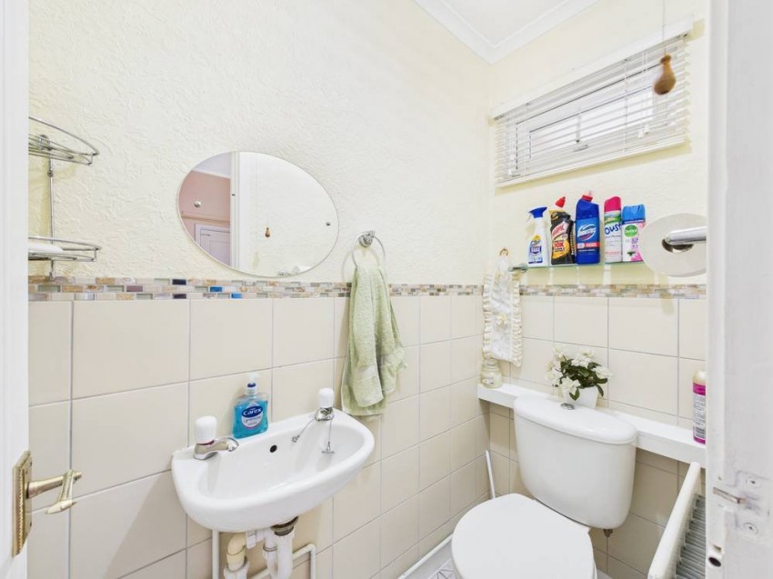 Images for Ashford, Surrey EAID:2640919782 BID:ASH