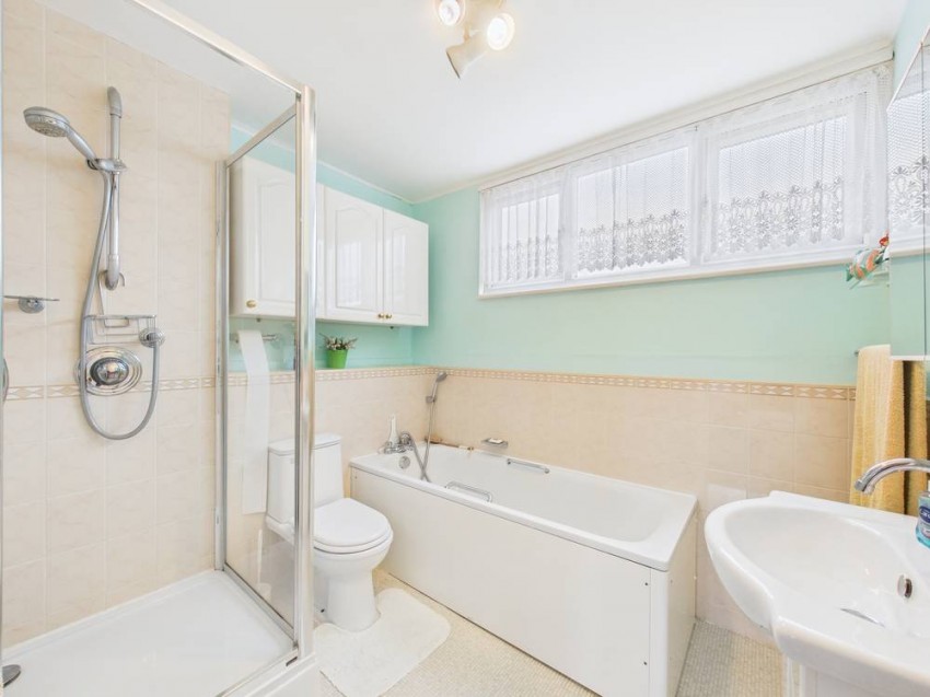 Images for Ashford, Surrey EAID:2640919782 BID:ASH