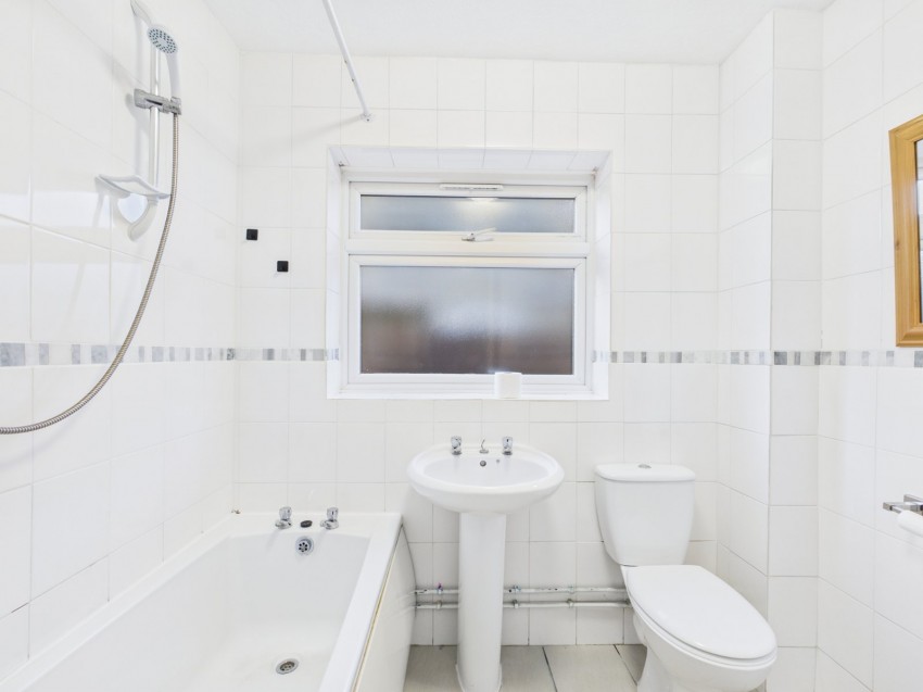 Images for Ashford, Surrey EAID:2640919782 BID:ASH