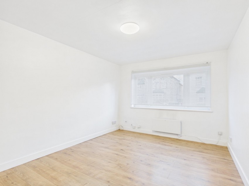 Images for Ashford, Surrey EAID:2640919782 BID:ASH