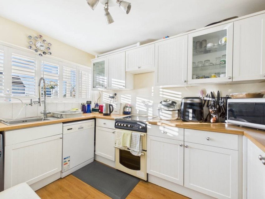 Images for Ashford, Surrey EAID:2640919782 BID:ASH