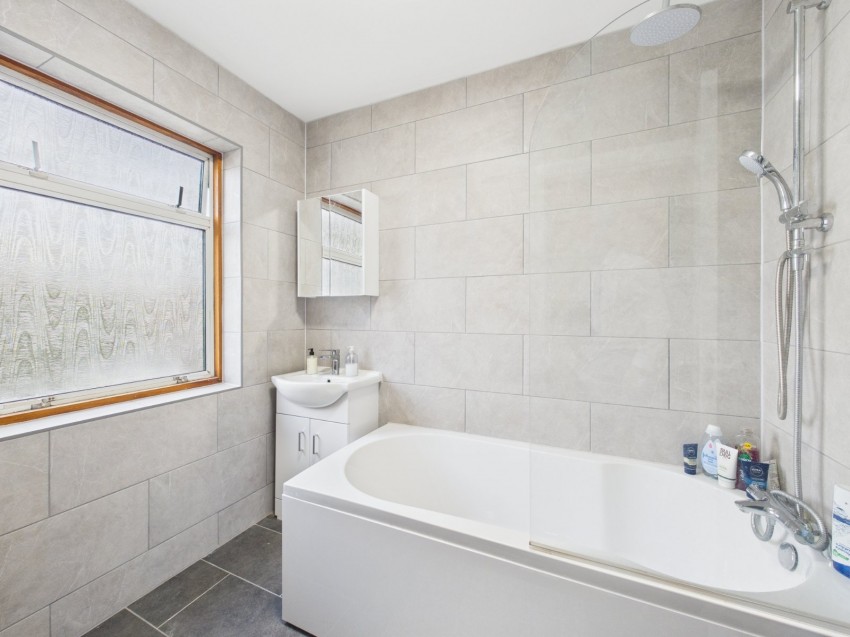 Images for Ashford, Surrey EAID:2640919782 BID:ASH