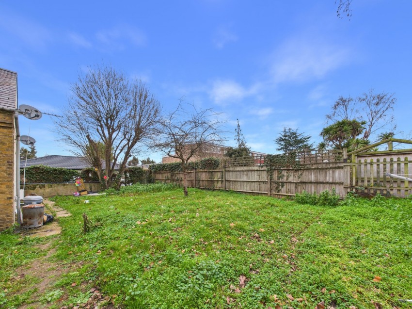 Images for Stanwell, Surrey EAID:2640919782 BID:ASH