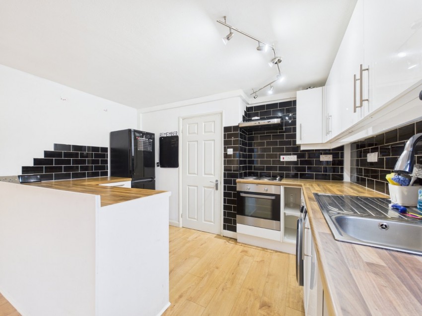 Images for Stanwell, Surrey EAID:2640919782 BID:ASH