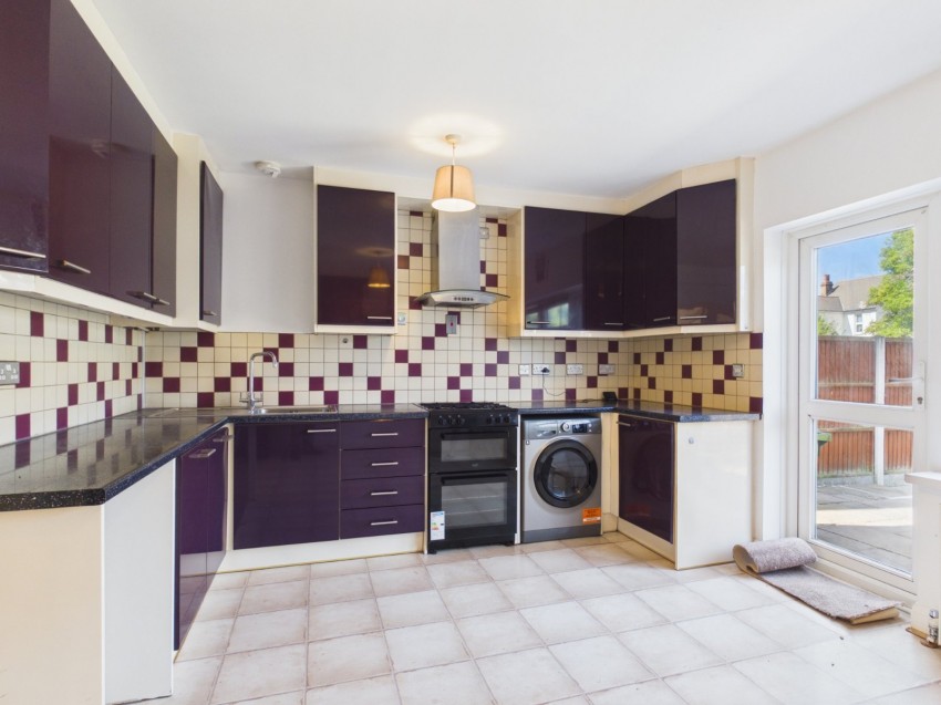 Images for Ashford, Surrey EAID:2640919782 BID:ASH