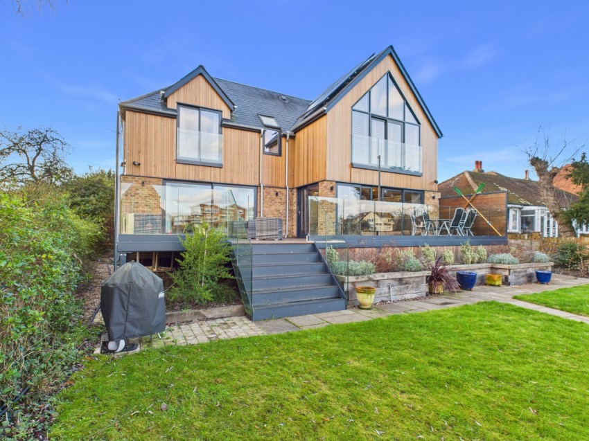 Images for Staines-upon-Thames, Surrey EAID:2640919782 BID:STA