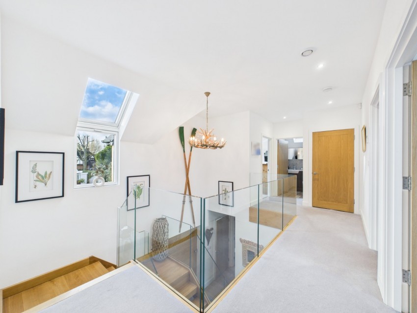 Images for Staines-upon-Thames, Surrey EAID:2640919782 BID:STA