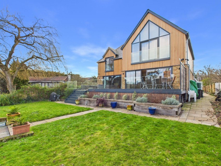 Images for Staines-upon-Thames, Surrey EAID:2640919782 BID:STA