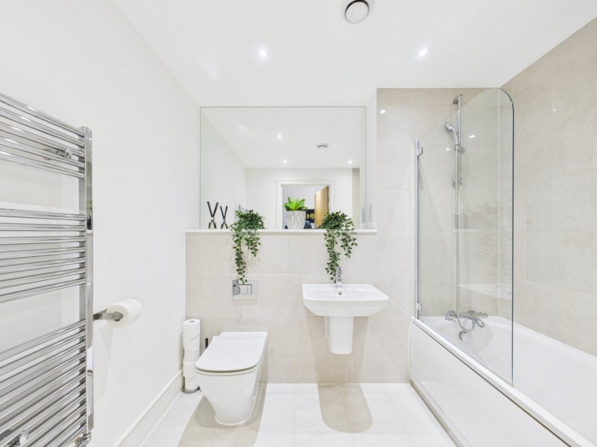 Images for Stanwell, Staines-upon-Thames, Surrey EAID:2640919782 BID:ASH