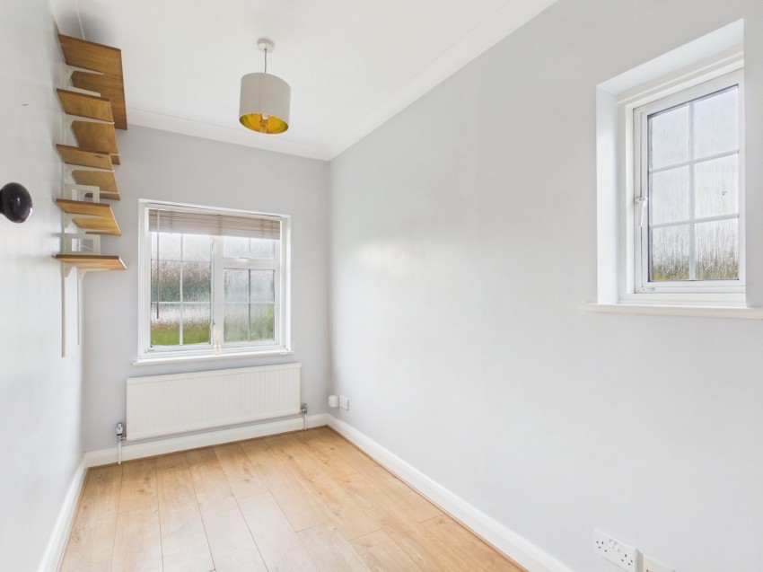 Images for Ashford, Surrey EAID:2640919782 BID:ASH