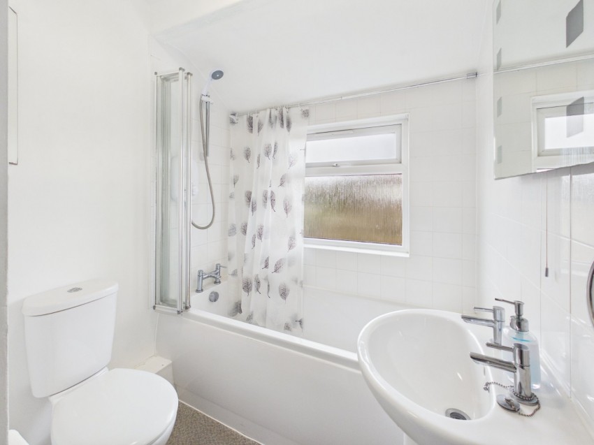 Images for Ashford, Surrey EAID:2640919782 BID:ASH