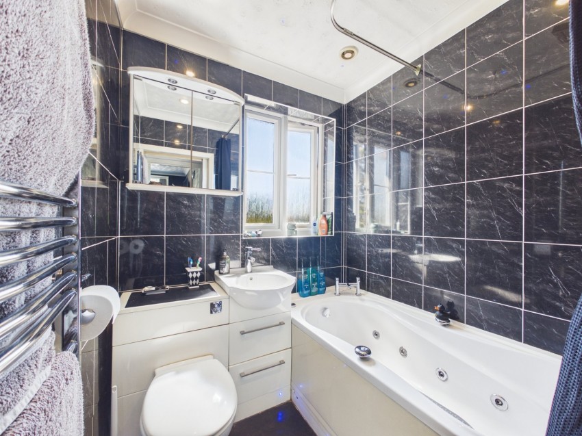 Images for Ashford, Surrey EAID:2640919782 BID:ASH