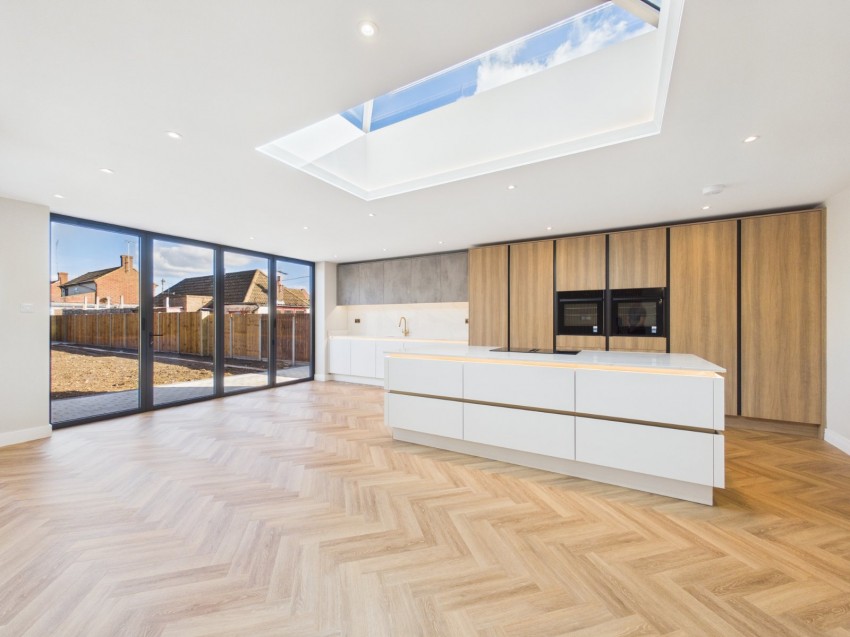 Images for Ashford, Surrey EAID:2640919782 BID:ASH