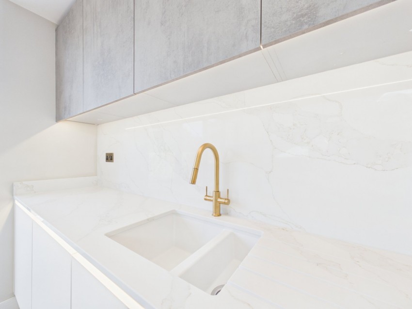 Images for Ashford, Surrey EAID:2640919782 BID:ASH