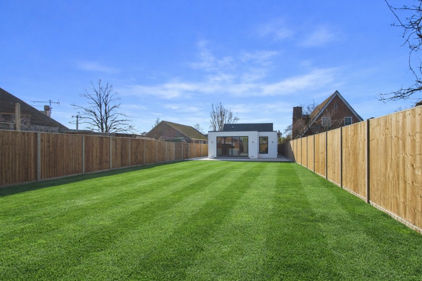 Images for Ashford, Surrey EAID:2640919782 BID:ASH