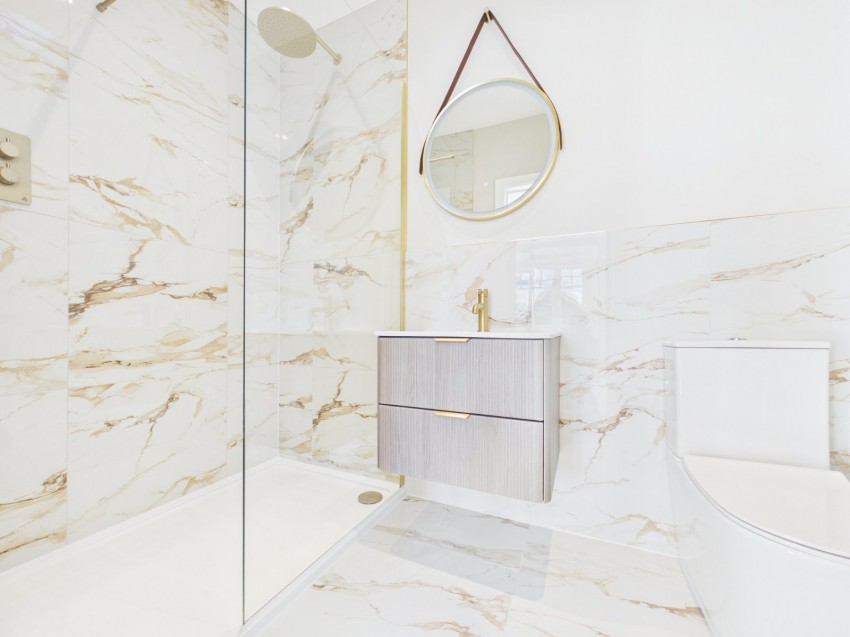 Images for Ashford, Surrey EAID:2640919782 BID:ASH