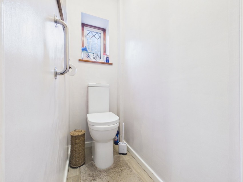 Images for Sunbury-on-Thames, Surrey EAID:2640919782 BID:ASH