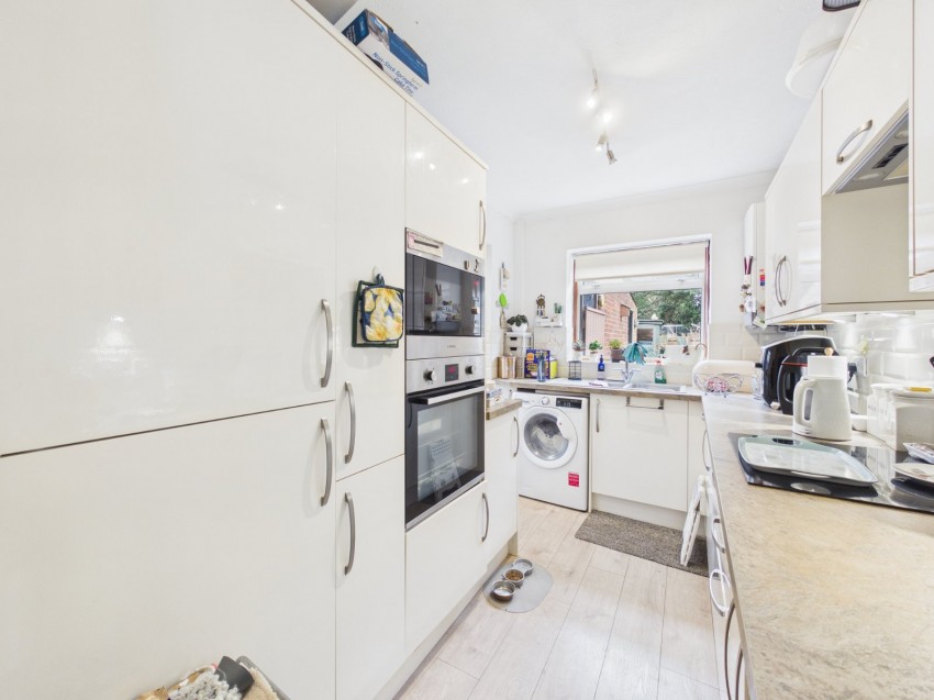 Images for Sunbury-on-Thames, Surrey EAID:2640919782 BID:ASH