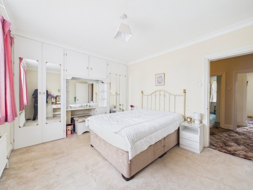 Images for Ashford, Surrey EAID:2640919782 BID:ASH