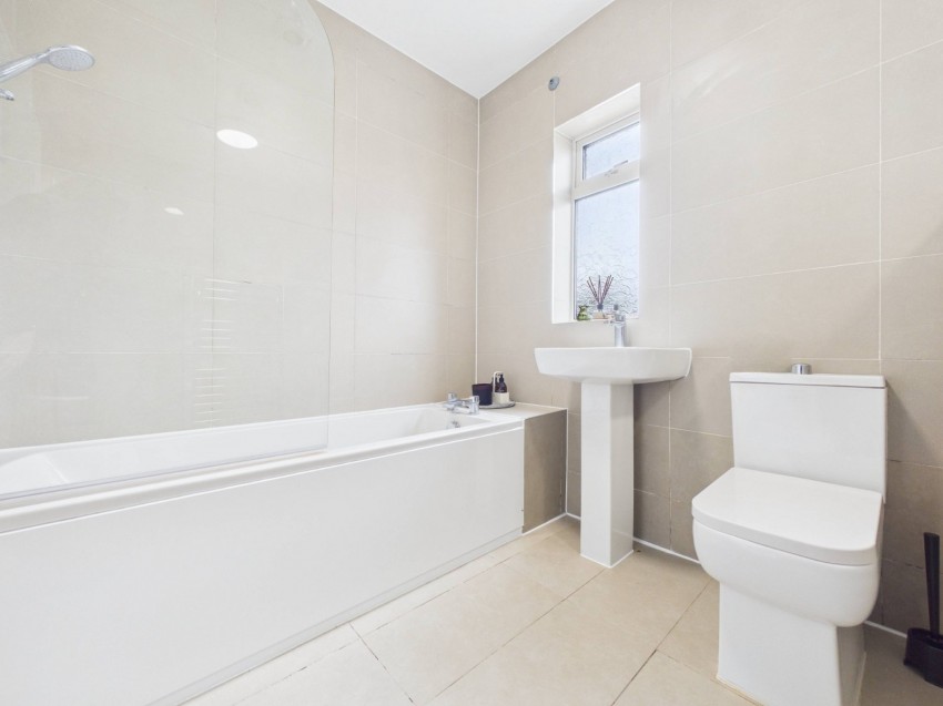 Images for Ashford, Surrey EAID:2640919782 BID:ASH