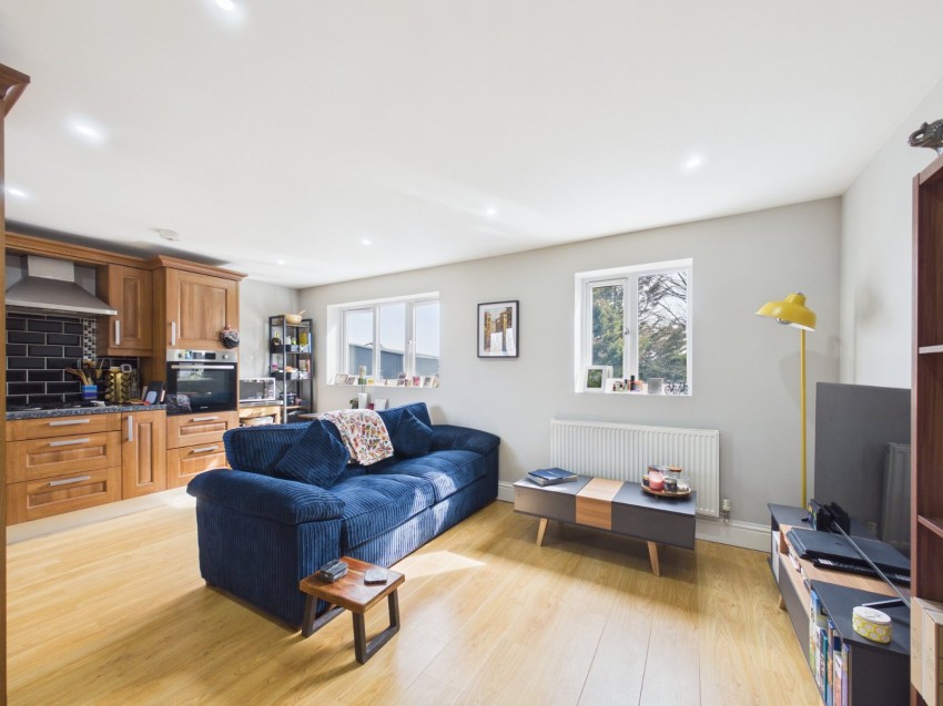 Images for Ashford, Surrey EAID:2640919782 BID:ASH