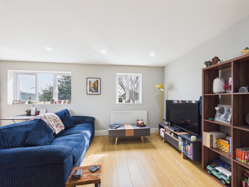 Images for Ashford, Surrey EAID:2640919782 BID:ASH