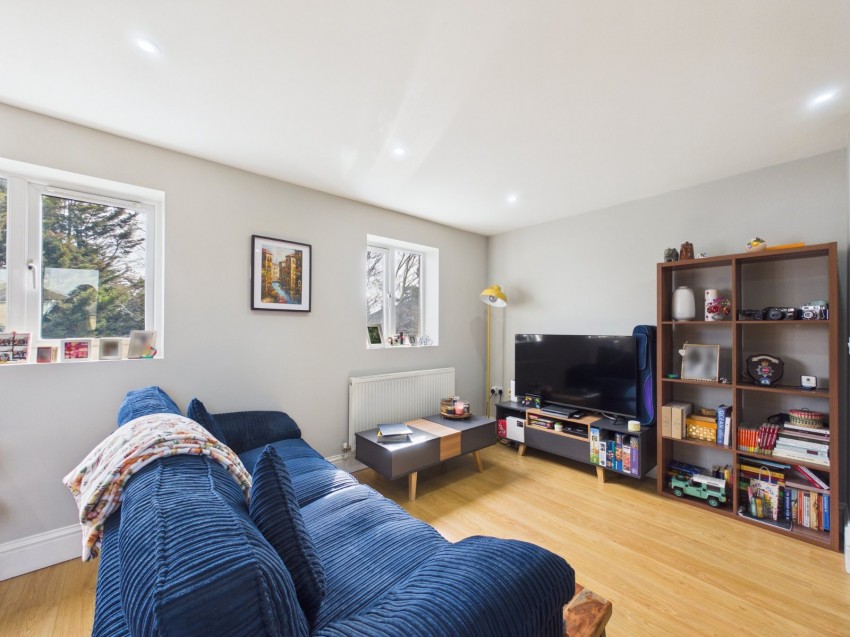 Images for Ashford, Surrey EAID:2640919782 BID:ASH