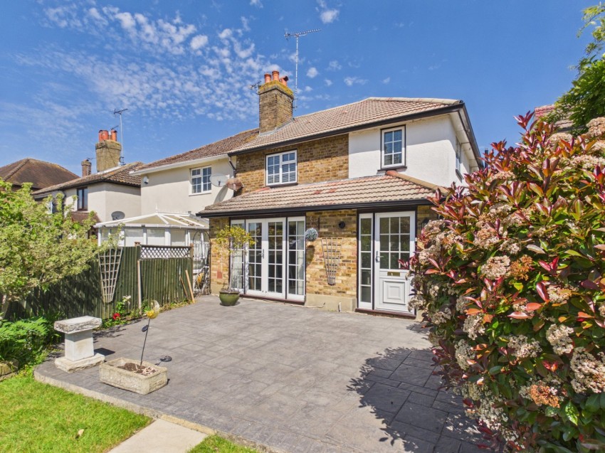 Images for Ashford, Surrey EAID:2640919782 BID:ASH