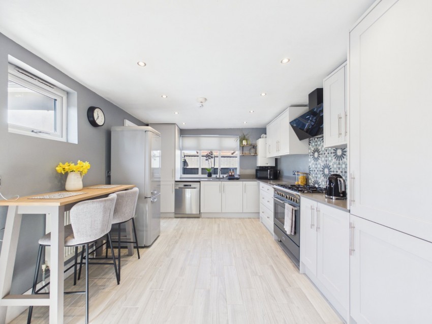 Images for Ashford, Surrey EAID:2640919782 BID:ASH