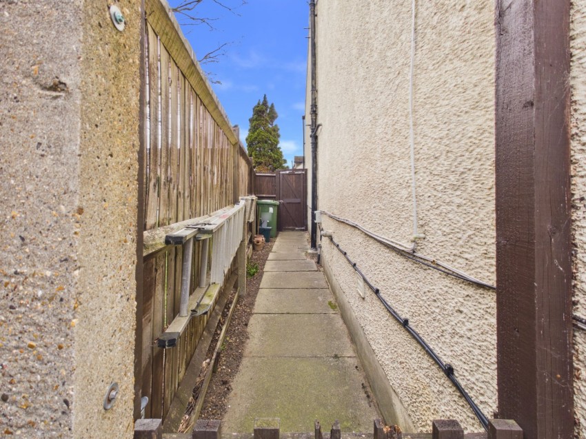Images for Shepperton, Surrey EAID:2640919782 BID:ASH