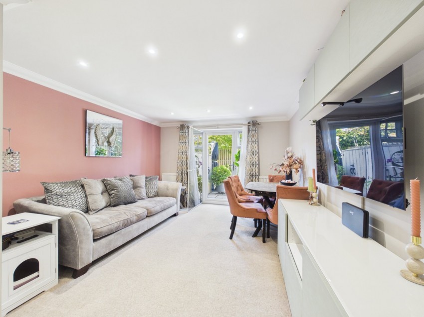 Images for Ashford, Surrey EAID:2640919782 BID:ASH
