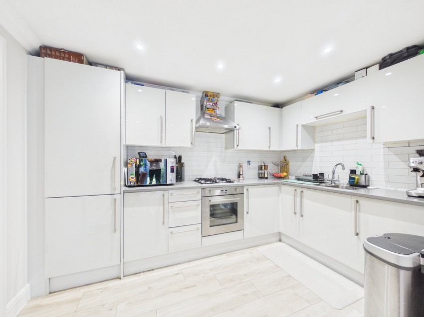 Images for Ashford, Surrey EAID:2640919782 BID:ASH