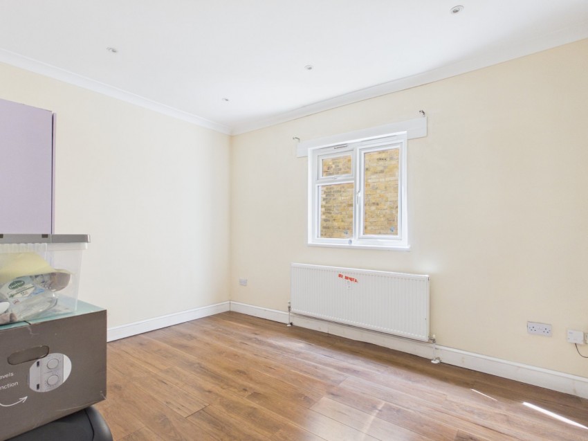 Images for Ashford, Middlesex EAID:2640919782 BID:ASH