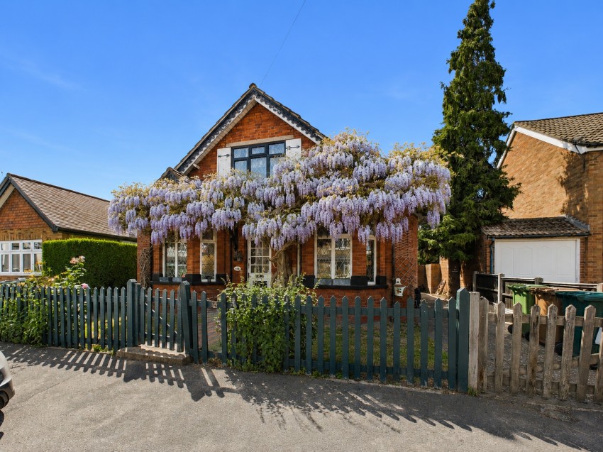 Images for Ashford, Surrey EAID:2640919782 BID:ASH