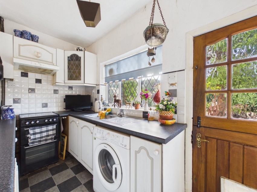 Images for Ashford, Surrey EAID:2640919782 BID:ASH