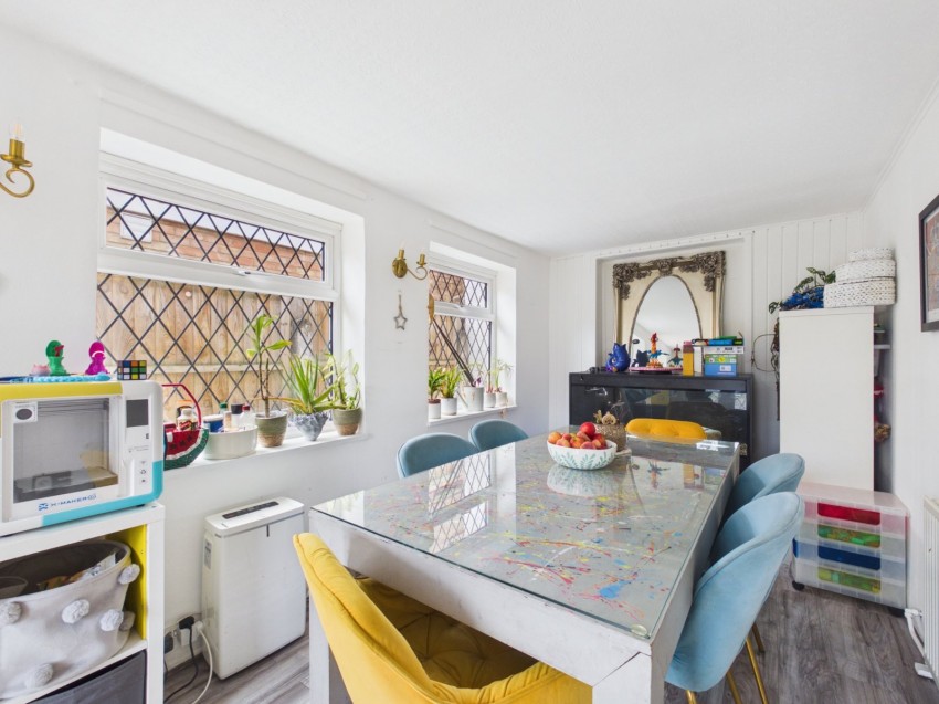 Images for Ashford, Surrey EAID:2640919782 BID:ASH
