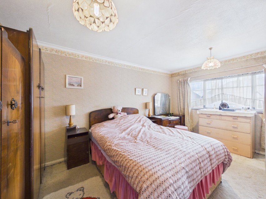 Images for Ashford, Surrey EAID:2640919782 BID:ASH