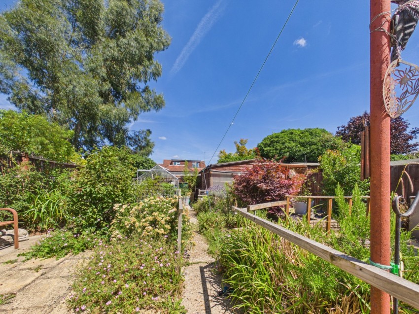 Images for Ashford, Surrey EAID:2640919782 BID:ASH