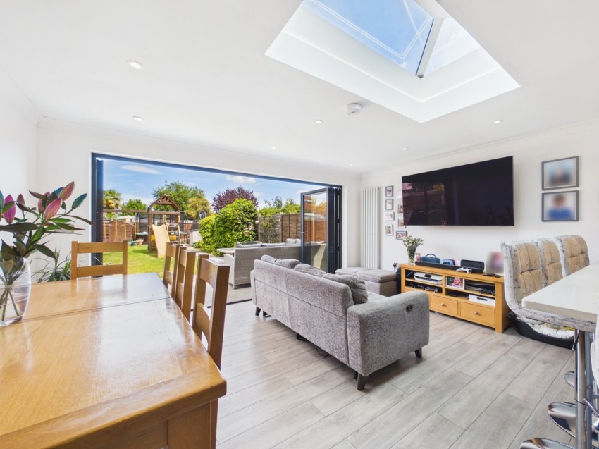 Images for Ashford, Surrey EAID:2640919782 BID:ASH