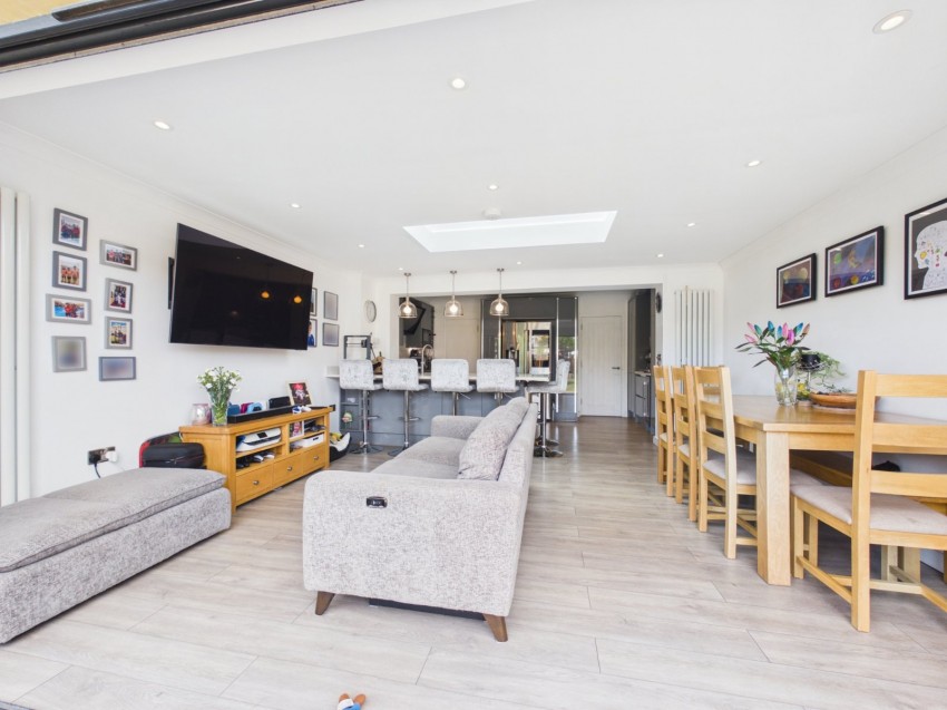 Images for Ashford, Surrey EAID:2640919782 BID:ASH