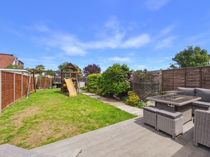 Images for Ashford, Surrey EAID:2640919782 BID:ASH