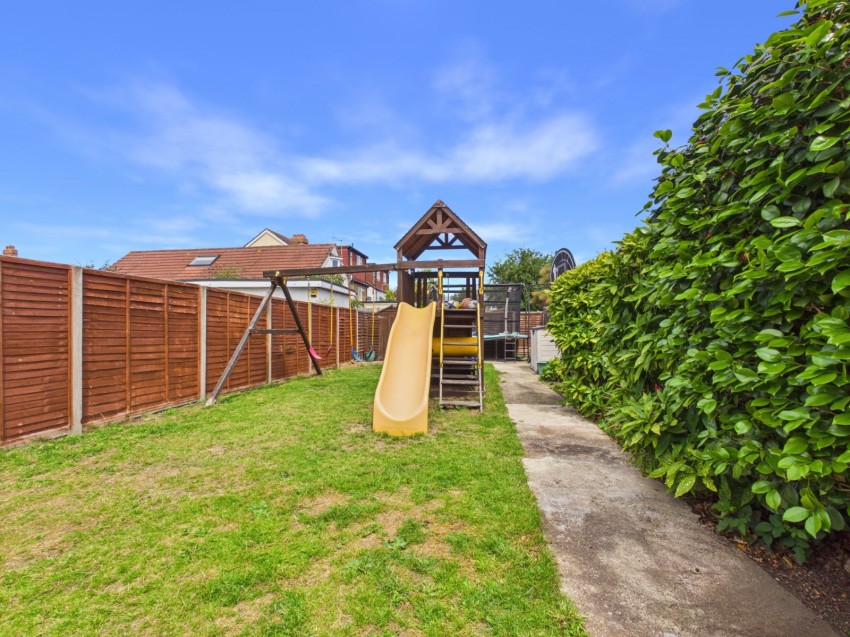 Images for Ashford, Surrey EAID:2640919782 BID:ASH