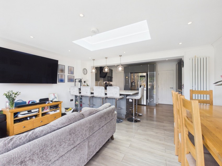 Images for Ashford, Surrey EAID:2640919782 BID:ASH