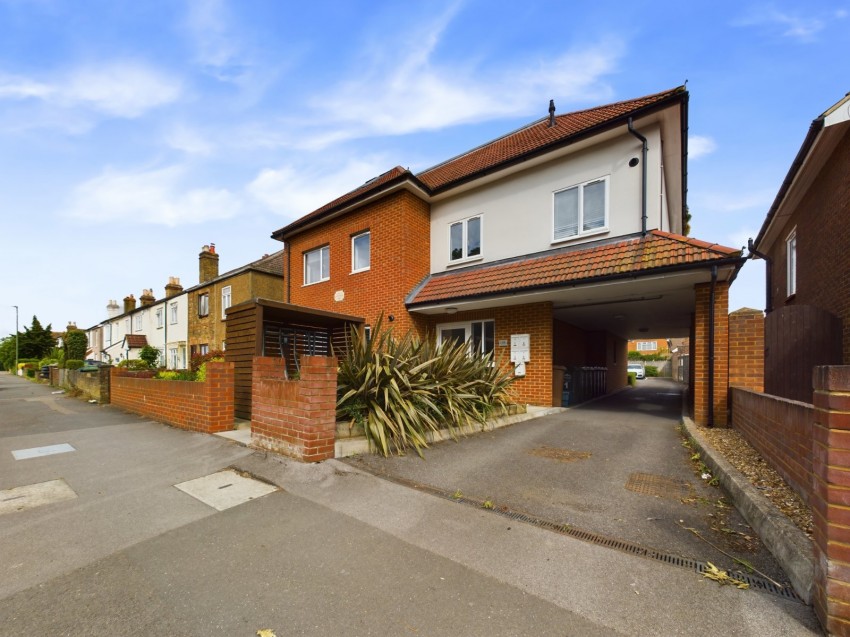 Images for Ashford, Surrey EAID:2640919782 BID:ASH