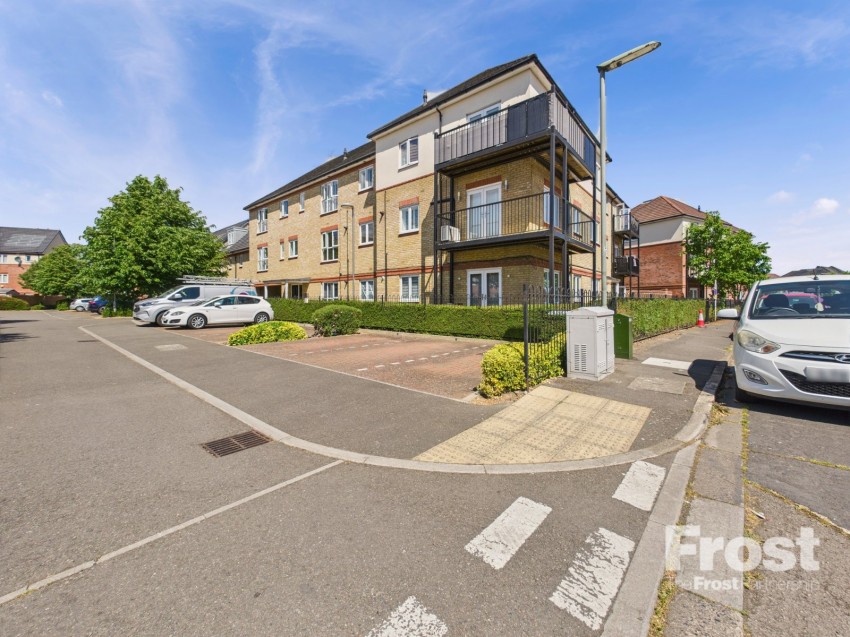 Images for Holywell Way, Stanwell, Middlesex EAID:2640919782 BID:ASL