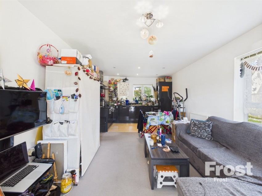 Images for Holywell Way, Stanwell, Middlesex EAID:2640919782 BID:ASL