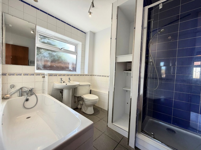 Images for Ashford, Middlesex EAID:2640919782 BID:ASL