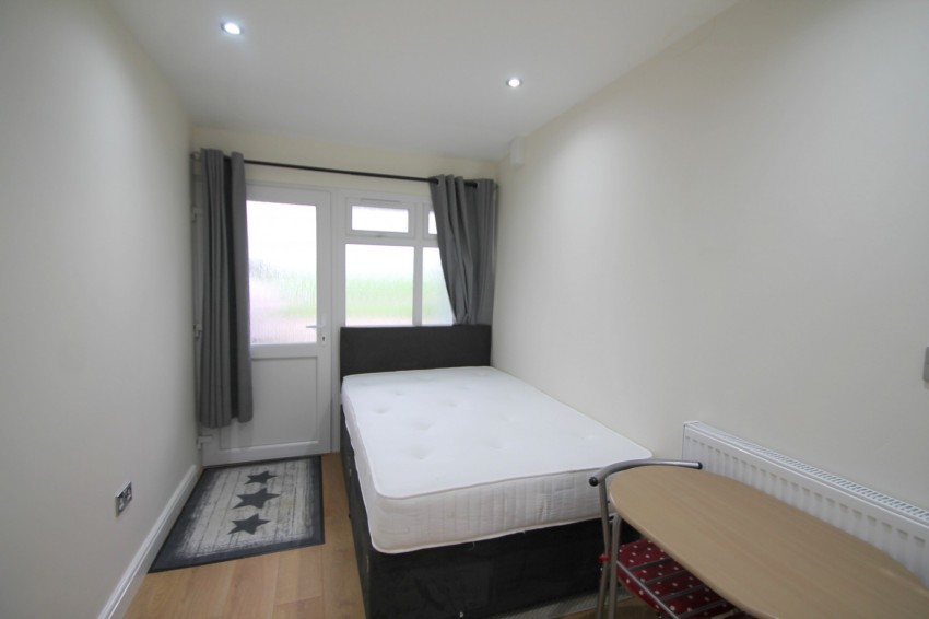 Images for Long Lane, 115 Long Lane, Stanwell, Middlesex EAID:2640919782 BID:ASL